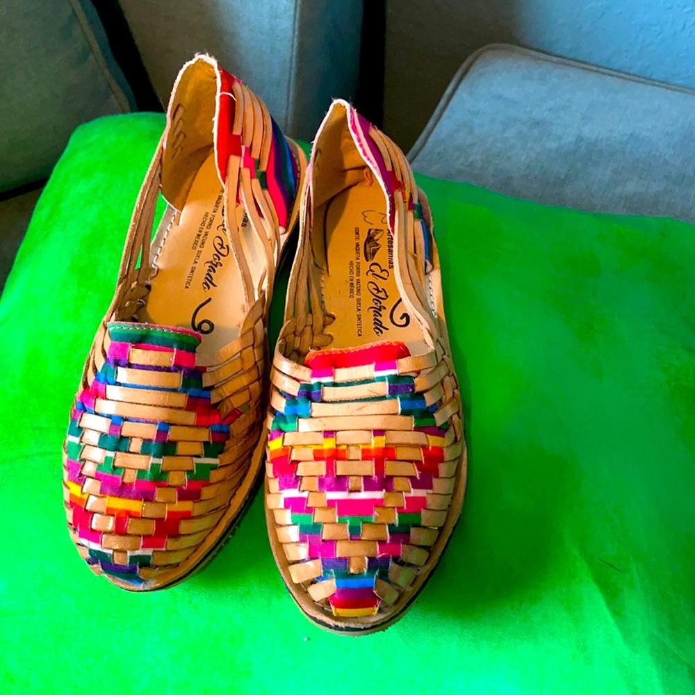 Beautiful Authentic Mexican sandals/BRANDNEW